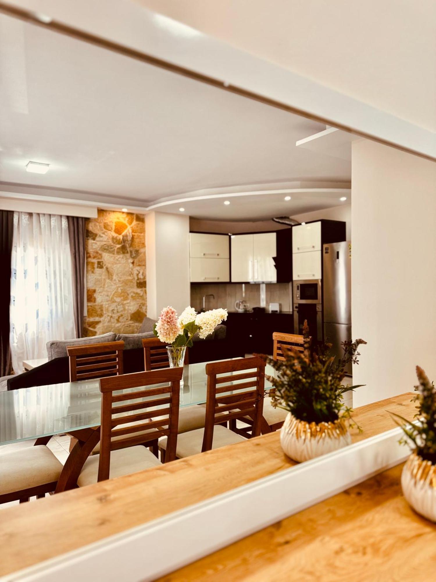 Villa Merkuri Himarë Exterior foto